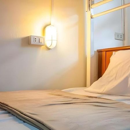 Kamin Bird Hostel Bangkok Dış mekan fotoğraf