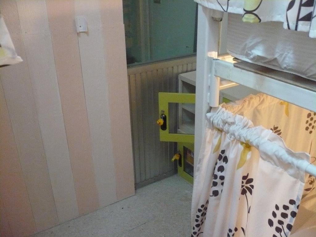 Kamin Bird Hostel Bangkok Oda fotoğraf