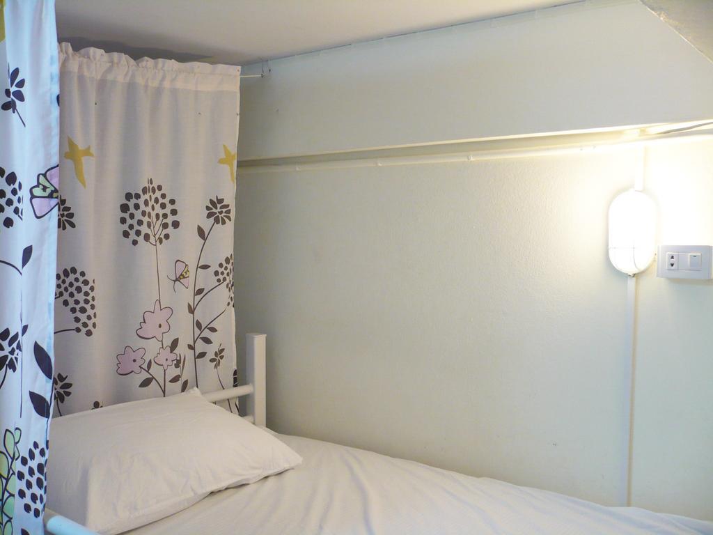 Kamin Bird Hostel Bangkok Oda fotoğraf