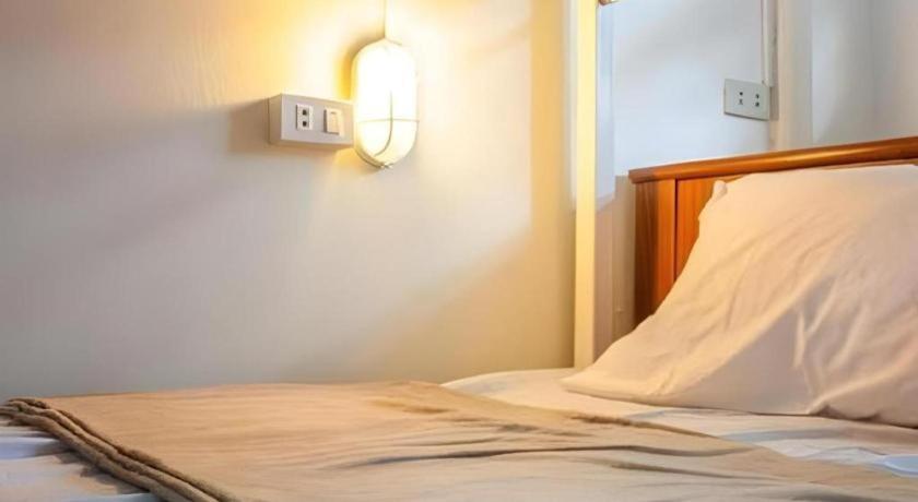 Kamin Bird Hostel Bangkok Dış mekan fotoğraf